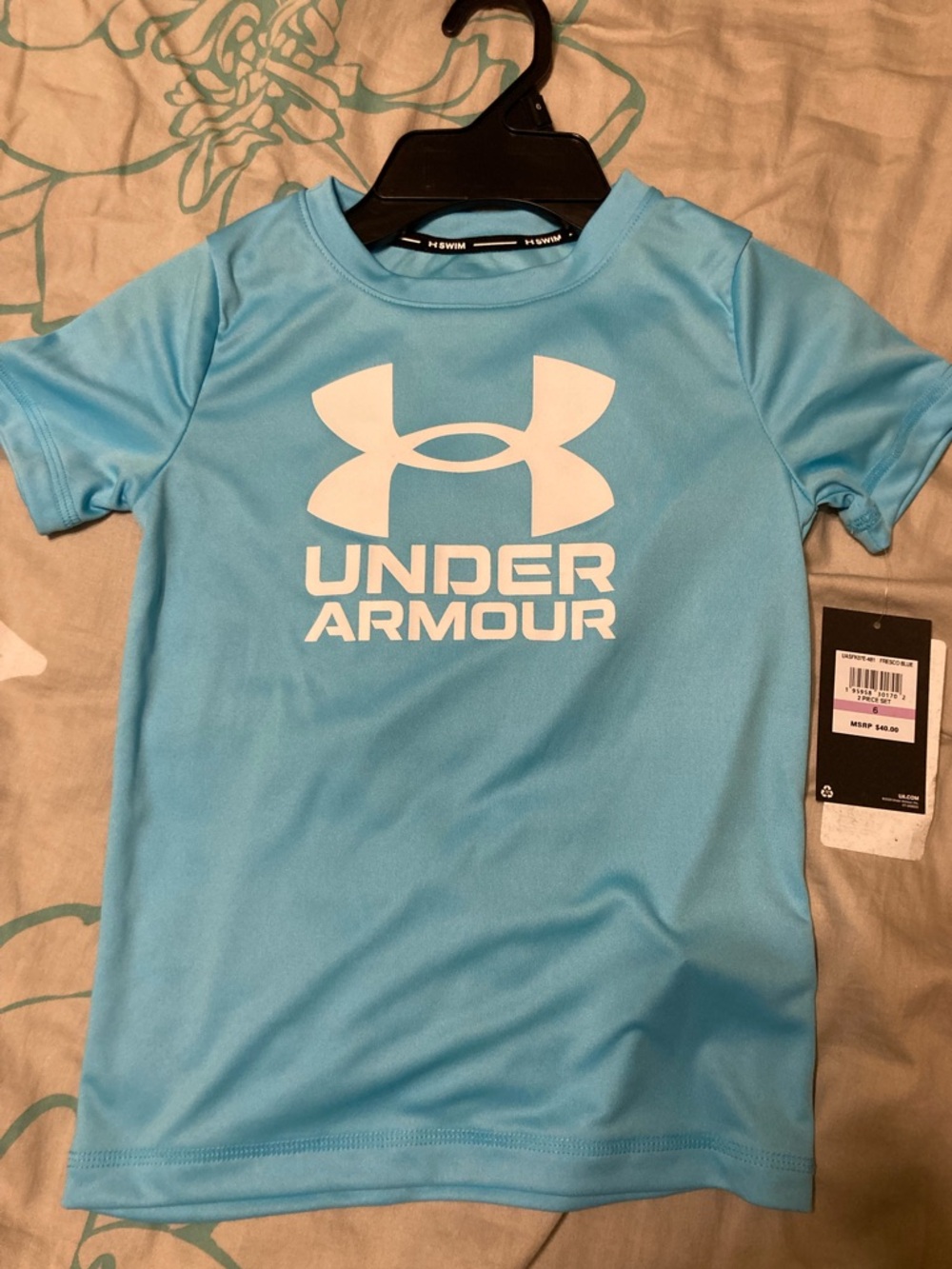 UA Sz 6 swim rash guard shirt